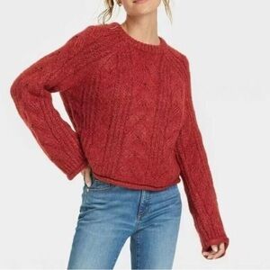 THE Gap Medium Heavy Knit Pink Sweater